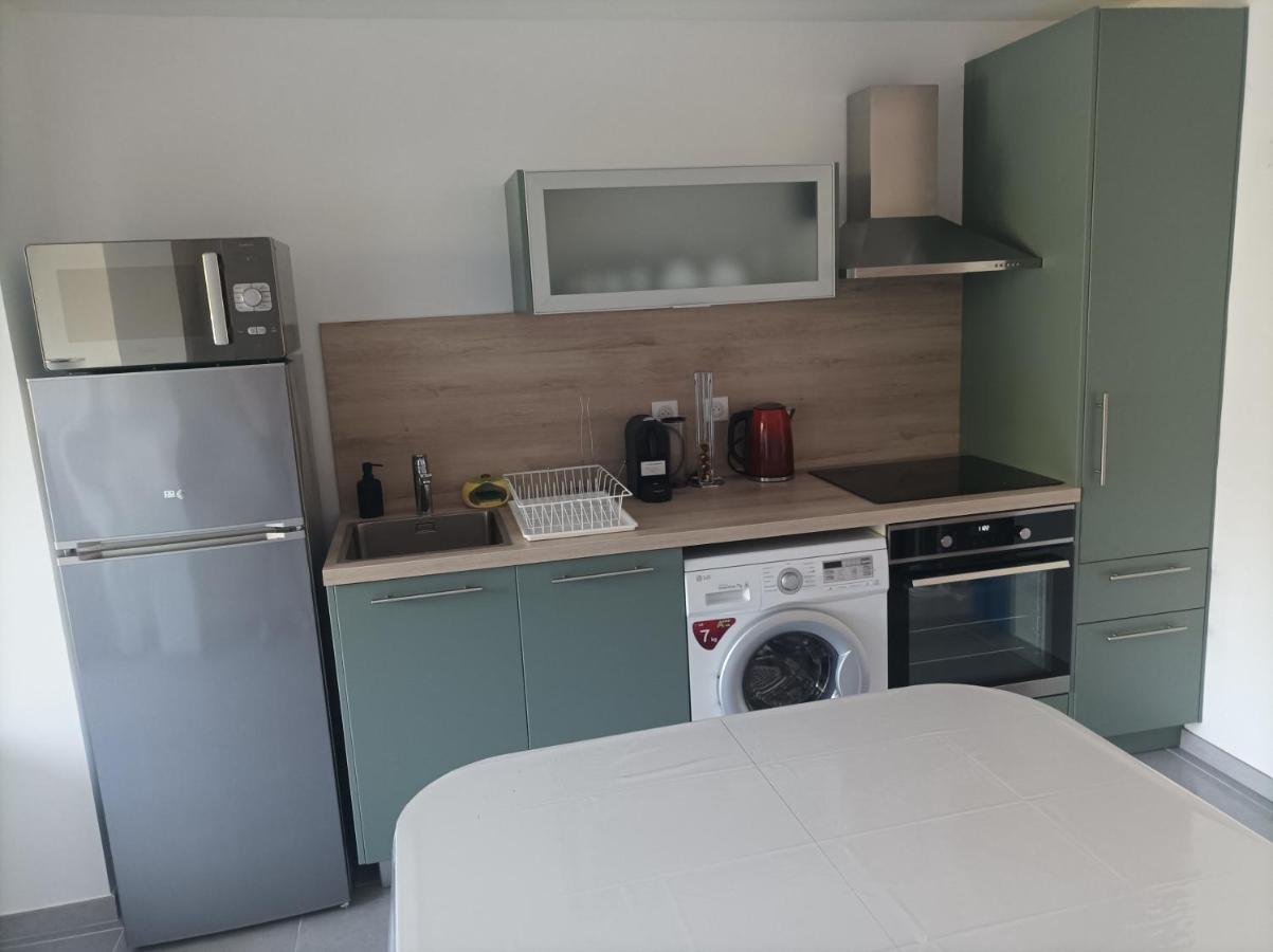 Charmant Studio Dans La Residence Haut Du Golf Saint-Raphaël Zewnętrze zdjęcie